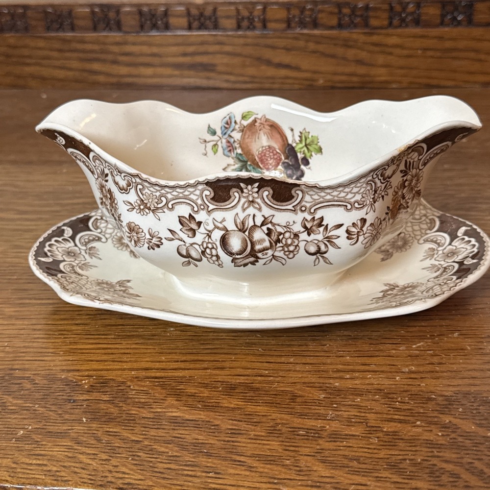 Johnson Bros Windsor Ware Harvest Fruit Gravy Boat Underplate Rare!